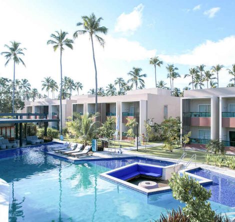 área de lazer em resort representando se o Japaratinga Lounge Resort vale a pena