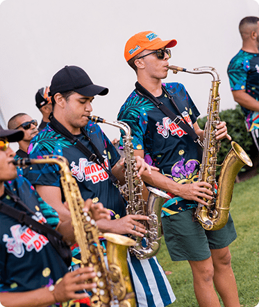 Estandarte do bloco de carnaval do Japaratinga Lounge Resort
