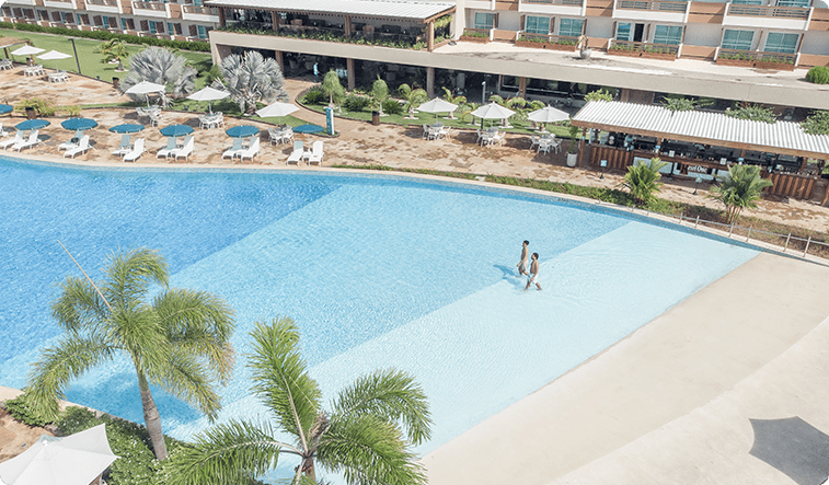 Piscina do Japaratinga Lounge Resort